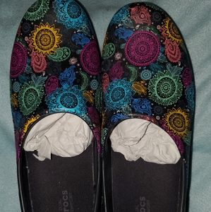 Gently used crocs neria pro II womens work shoe